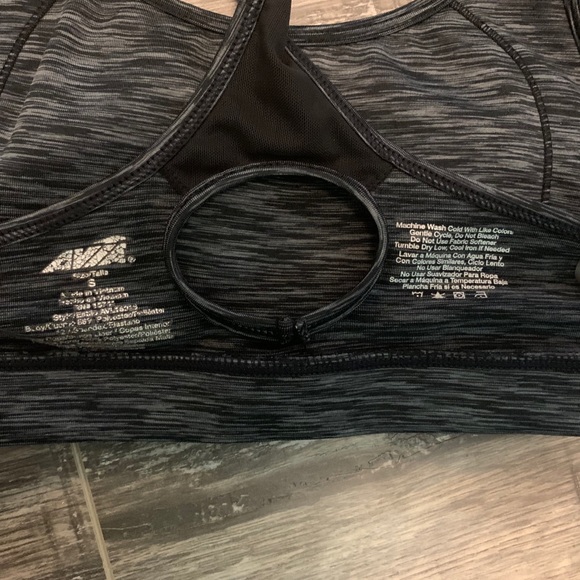 grey sports bra - Picture 3 of 3